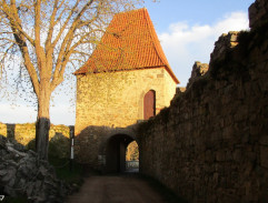 Přední brána hradu