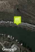 Loď v přístavu