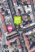 Před domem dědečka Jiřího