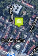 Před domem Osikových