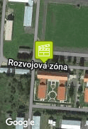 Cesta k bazénu