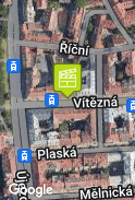 Cyklista veze křeslo