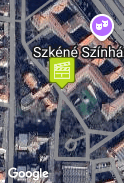 Před kostelem
