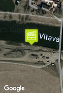 Lávka přes řeku