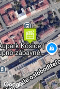v hotelovej kaviarni