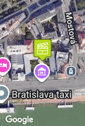 Dámy odchádzajú z bálu